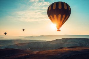 Inflation affect on life insurance illustrated by hot air balloon